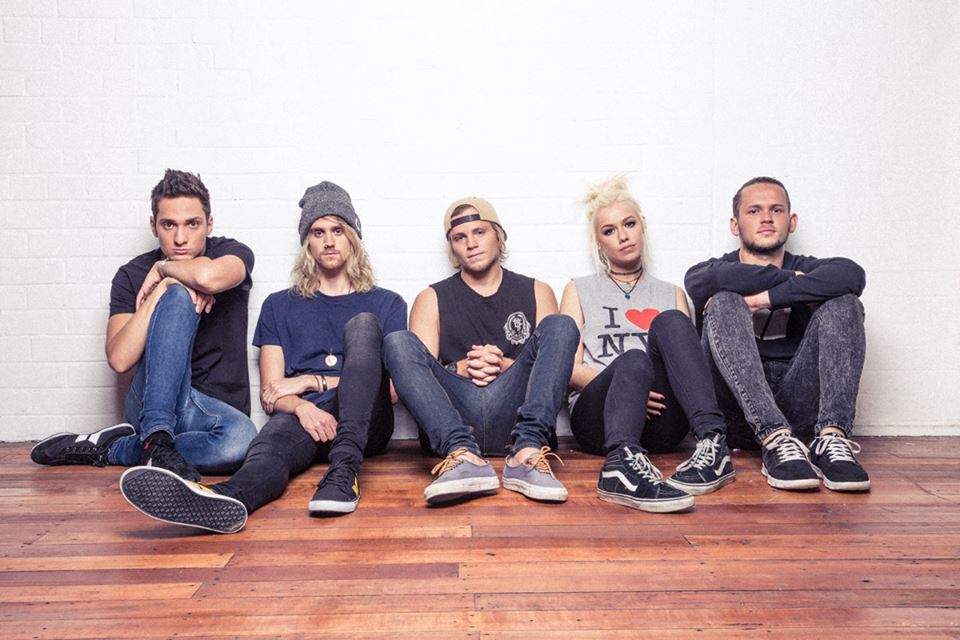 Jenna McDougall and Whakaio Taahi  of Tonight Alive