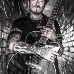 Ginger Wildheart launches Round Records Records