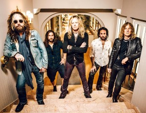 The Dead Daisies 2016 - Groupshot HiRes