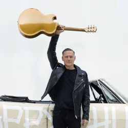 BRYAN ADAMS announces Australian & New Zealand ‘So Happy It Hurts Tour’