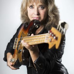 SUZI QUATRO Coming Full Throttle For Indoor & Outdoor Shows